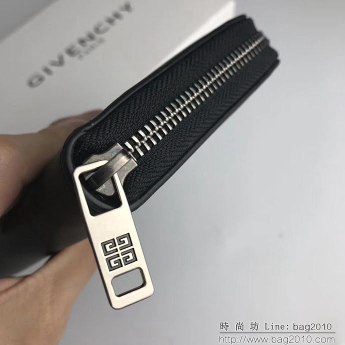GlVENCHY紀梵希 黑色錢包 正面飾有浮雕品牌標記 環繞式拉鏈 銀色五金  tsg1005